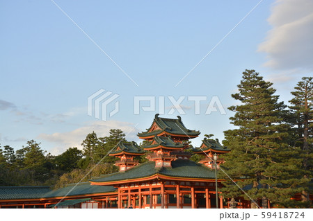 【京都府】夕刻の平安神宮 59418724