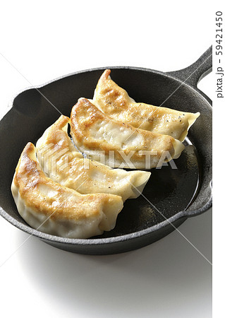 鉄鍋餃子 59421450
