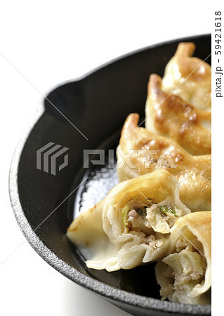 切った餃子 切った餃子 59421618