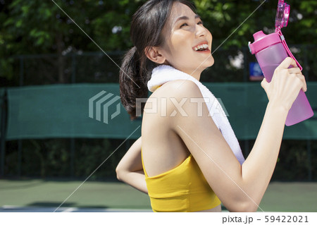女性　スポーツウェア 59422021
