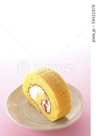 苺のロールケーキ 59422976