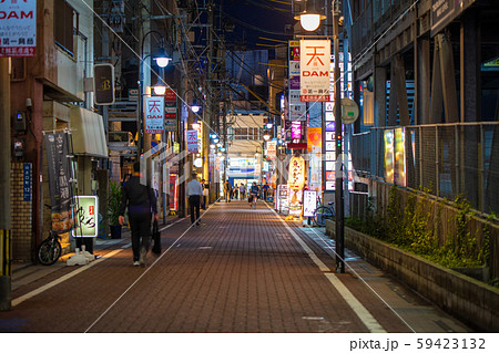 鹿児島市天文館 天街 周辺の街並み 繁華街 商店街 歓楽街 飲屋街 飲食街の写真素材