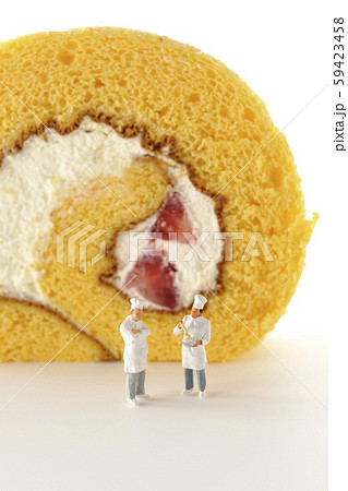 苺のロールケーキ 59423458