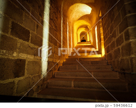 石の回廊 石の回廊 59436612