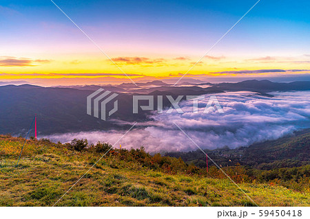小熊山展望台 雲海 朝景 大町市 【長野県】 小熊山展望台 雲海 朝景 大町市 【長野県】 59450418