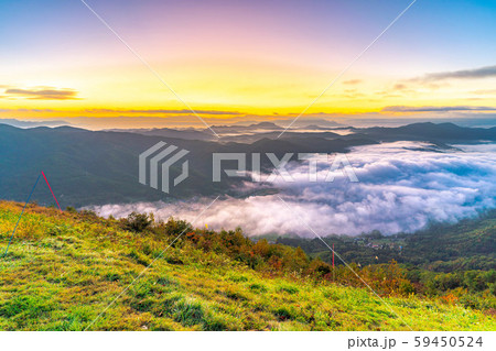 小熊山展望台　雲海　朝景　大町市　【長野県】 59450524