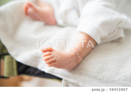 新生児(0歳0ヶ月) 新生児(0歳0ヶ月) 59453907