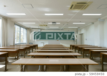 大学の講義室 59459450