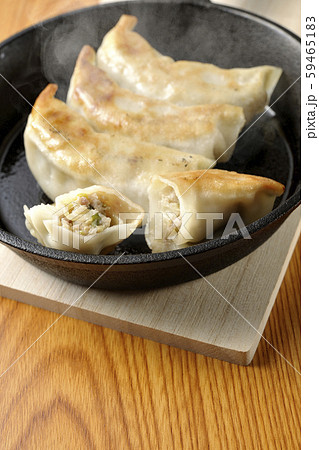 熱々餃子 59465183