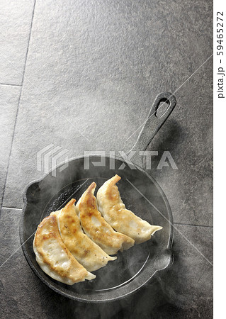 あつあつ焼きギョウザ 59465272