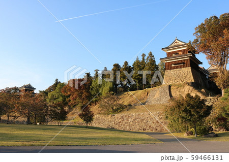 ■ 上田城 ■ 尼ヶ淵の崖 ■ 南櫓、西櫓 ■ 真田幸村、真田昌幸 ■ 長野県 上田市 ■ 快晴  59466131