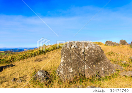 押戸石の丘の秋景色 【熊本県阿蘇郡南小国町】 押戸石の丘の秋景色 【熊本県阿蘇郡南小国町】 59474740
