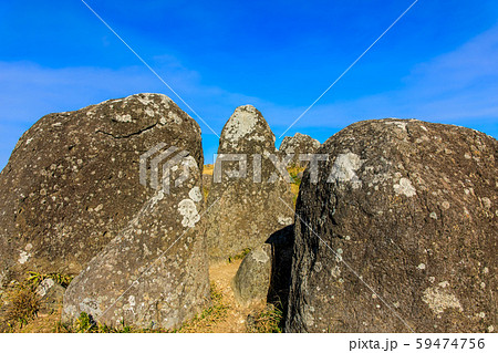 押戸石の丘の秋景色　【熊本県阿蘇郡南小国町】 59474756