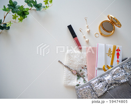 結婚式にお呼ばれ 59474805