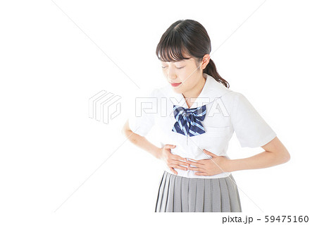 生理痛に苦しむ制服を着た女子学生 生理痛に苦しむ制服を着た女子学生 59475160