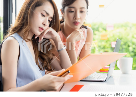 女性 ビジネス 相談 女性 ビジネス 相談 59477529