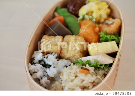 2種類の炊き込みご飯のわっぱ弁当 2種類の炊き込みご飯のわっぱ弁当 59478503