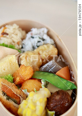 2種類の炊き込みご飯のわっぱ弁当 2種類の炊き込みご飯のわっぱ弁当 59478504
