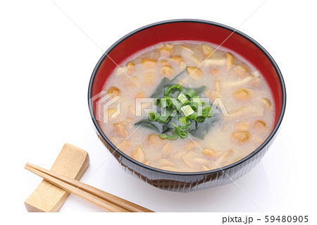 味噌汁　なめこ汁 59480905