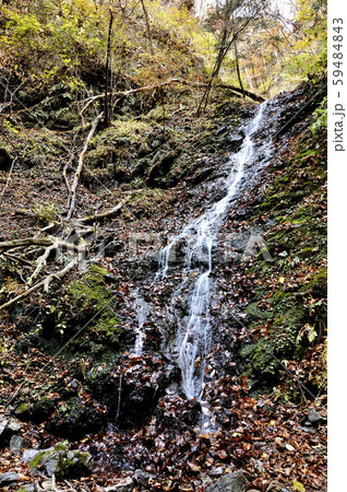 奥武蔵 武甲山の不動滝 奥武蔵 武甲山の不動滝 59484843