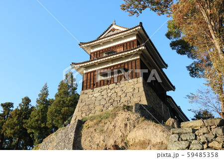 ■ 上田城 ■ 尼ヶ淵の崖 ■ 南櫓 ■ 真田幸村、真田昌幸 ■ 長野県 上田市 ■ 快晴  59485358