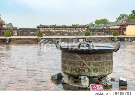 グエン朝王宮風景 大香炉 グエン朝王宮風景 大香炉 59489701