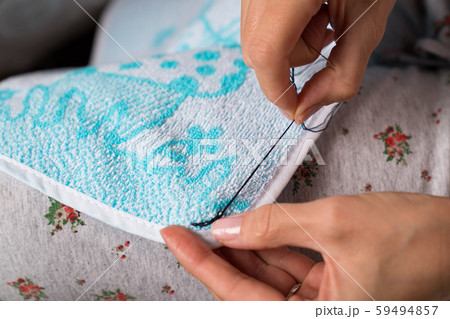 Craftsman sews up clothes Craftsman sews up clothes 59494857