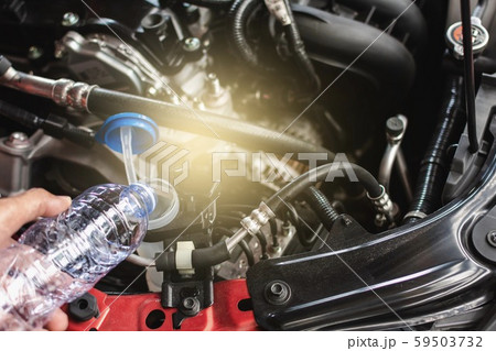 Man service mechanic maintenance inspection 59503732