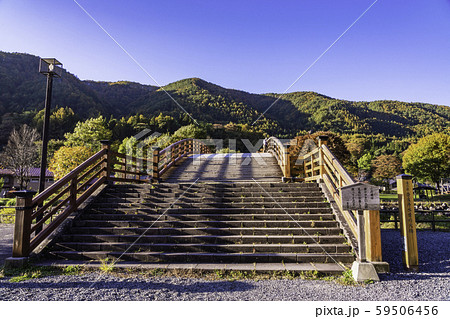 （長野県）奈良井宿・木曽の大橋　午後の日射し 59506456