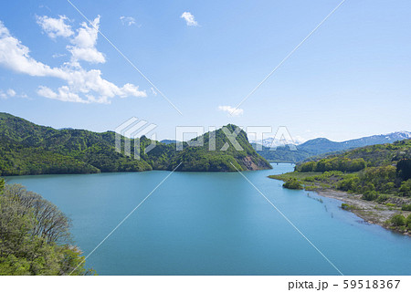 奥州湖　ダム湖　栗駒山　水源　新緑　春 59518367