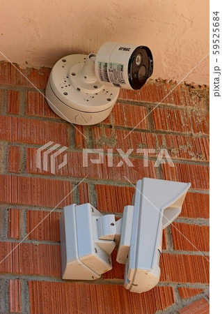 Anti-theft system with alarm and video. 59525684