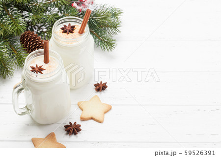 Eggnog. Traditional christmas cocktail 59526391
