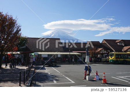 富士急河口湖駅と富士山 富士急河口湖駅と富士山 59527136