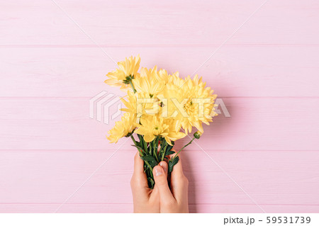 Simple spring bouquet of fresh yellow flowers Simple spring bouquet of fresh yellow flowers 59531739