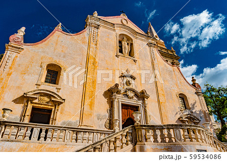 Detail of beautiful San Giuseppe Church on Piazza Detail of beautiful San Giuseppe Church on Piazza 59534086