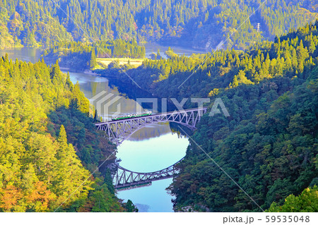 初秋 早朝の第一只見川橋梁 初秋 早朝の第一只見川橋梁 59535048
