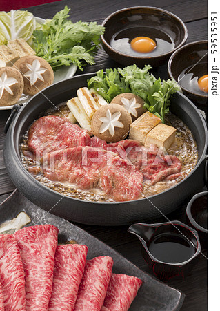 すき焼き すき焼き 59535951