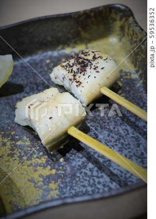 ウナギ　白焼き　串　素材　背景 59536352