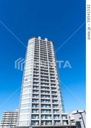 日本の横浜都市景観 長津田駅前のタワーマンションなどを望む 日本の横浜都市景観 長津田駅前のタワーマンションなどを望む 59541532