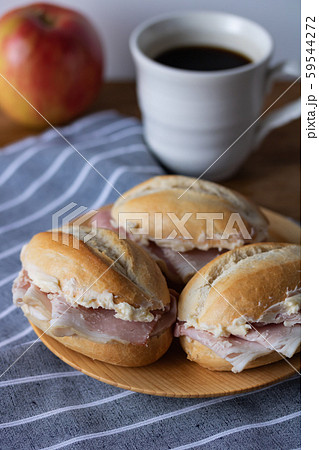 発酵バターたっぷりのジャンボンサンド 59544272