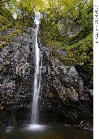 新屋八反滝（兵庫県美方郡香美町） 59549057