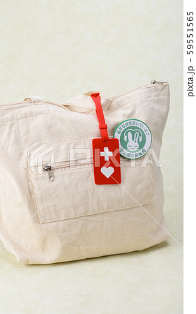 ヘルプマーク・聴覚過敏保護用シンボルマーク 使用イメージ ヘルプマーク・聴覚過敏保護用シンボルマーク 使用イメージ 59551565