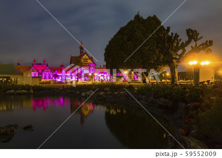 ニュージーランド　ロトルア　ライトアップされたロトルア博物館 59552009