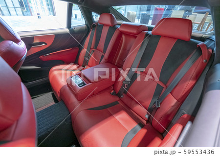 セダンとして十分な居住性と斬新なクーペシルエットとの両立 セダンとして十分な居住性と斬新なクーペシルエットとの両立 59553436