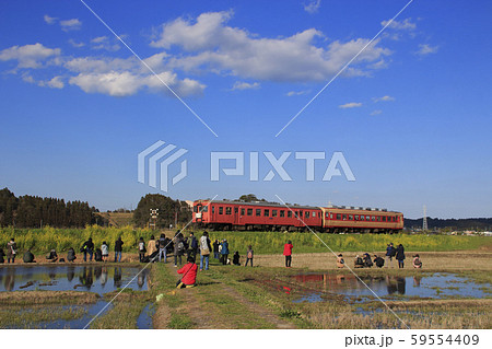 春のいすみ鉄道と目的様々な「撮影隊」 59554409