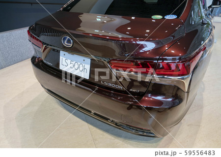 ハッチバックっぽくなだからにラウンドしているリアピラー 59556483