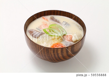 汁物、粕仕立ての三平汁、北海道の郷土料理 59556888