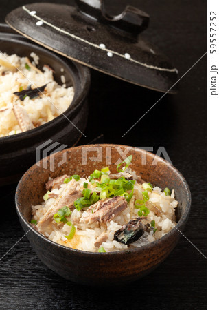 秋刀魚の炊き込みご飯 59557252