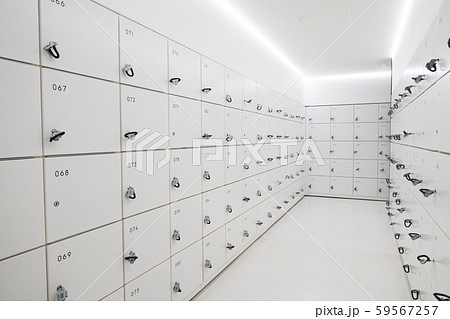 コインロッカー White and cool contemporary coin locker コインロッカー White and cool contemporary coin locker 59567257