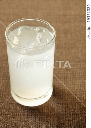 スポーツドリンク（氷入り） 59571520